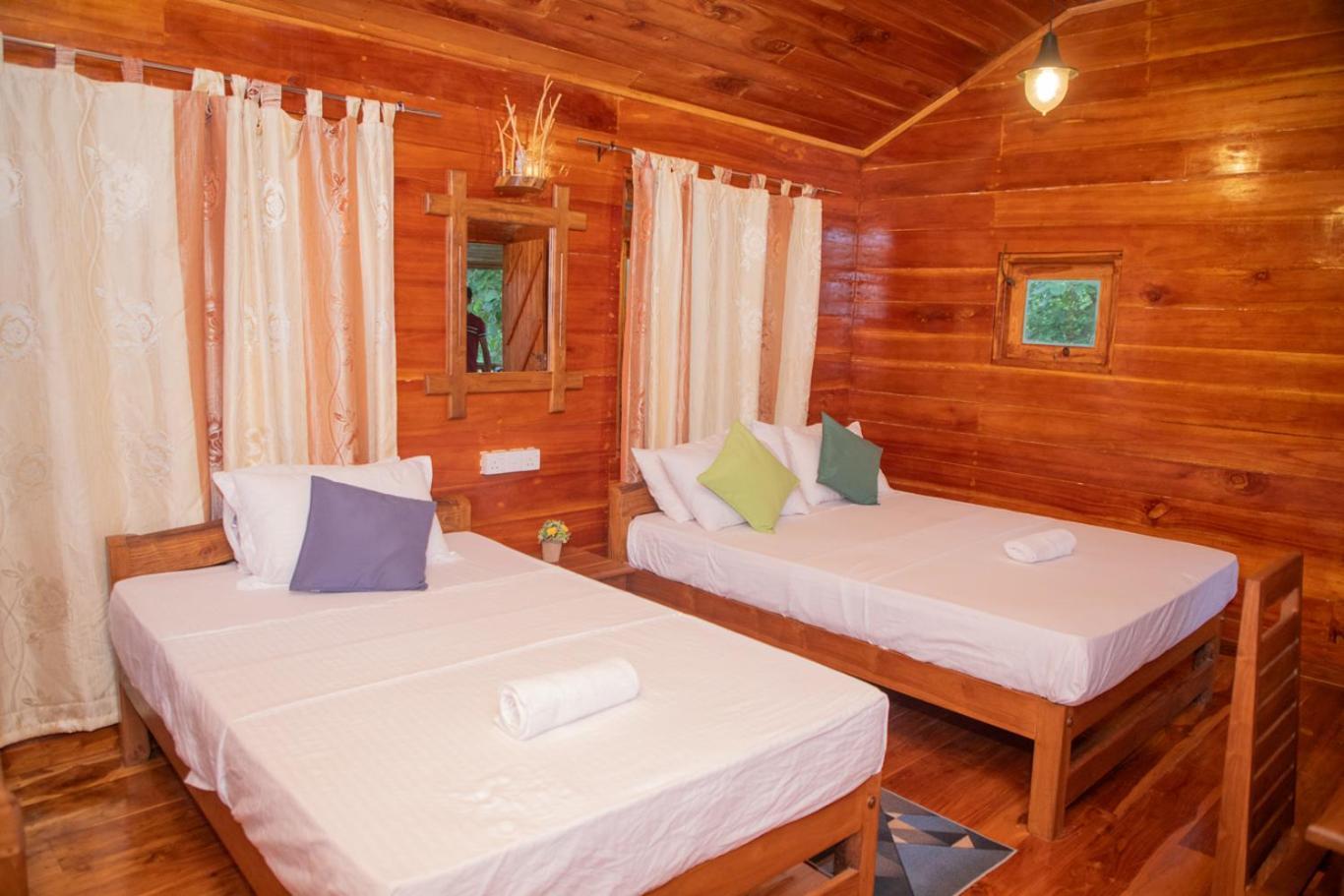 Thought Blooming Hotel Udawalawe Eksteriør billede