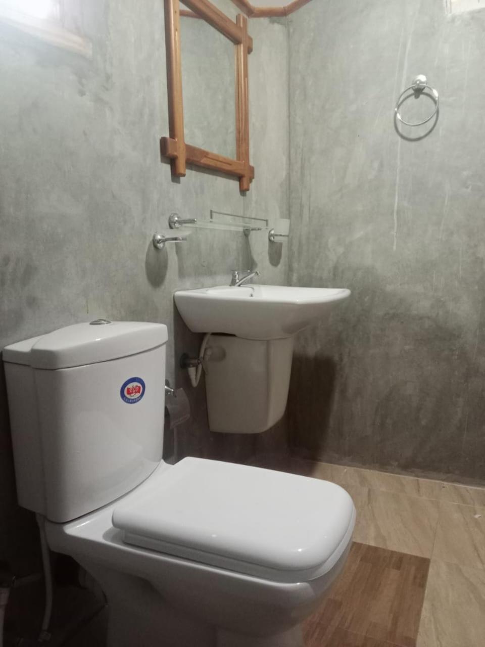 Thought Blooming Hotel Udawalawe Eksteriør billede