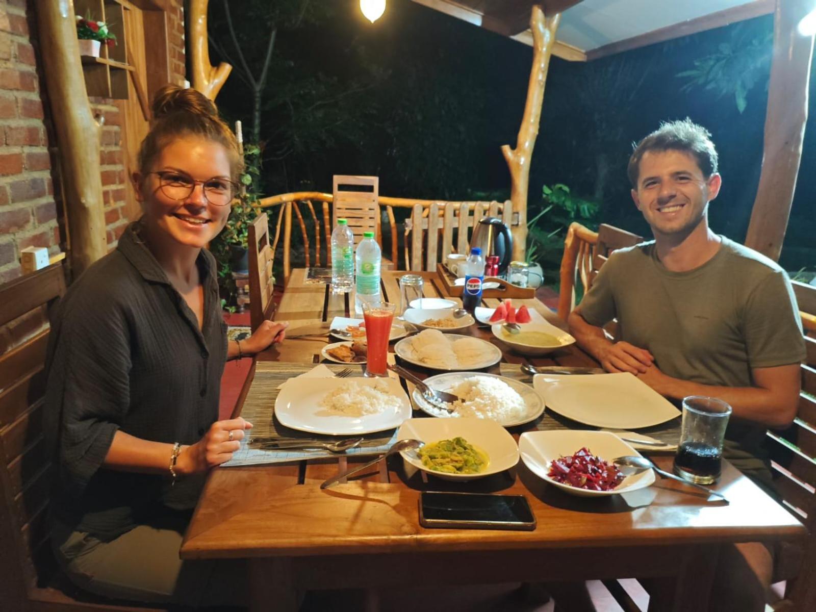 Thought Blooming Hotel Udawalawe Eksteriør billede